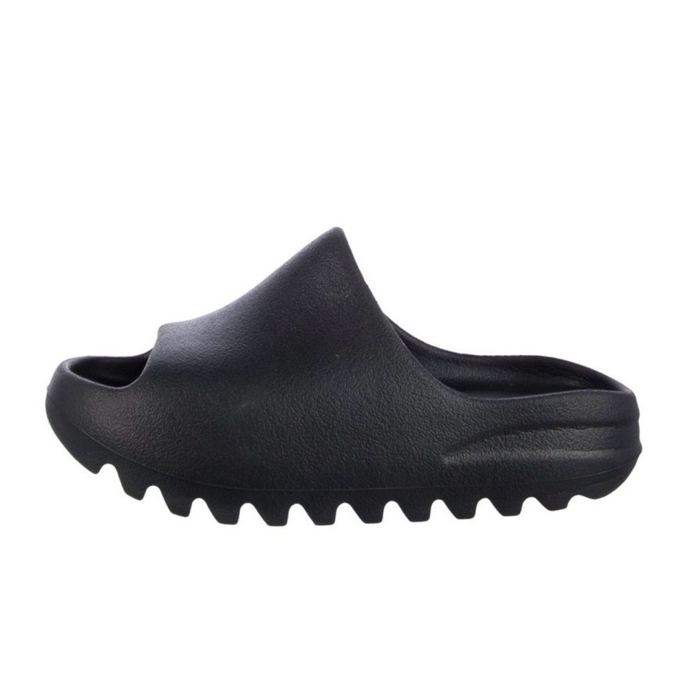 Black Adidas Yeezy Slide Size 13c